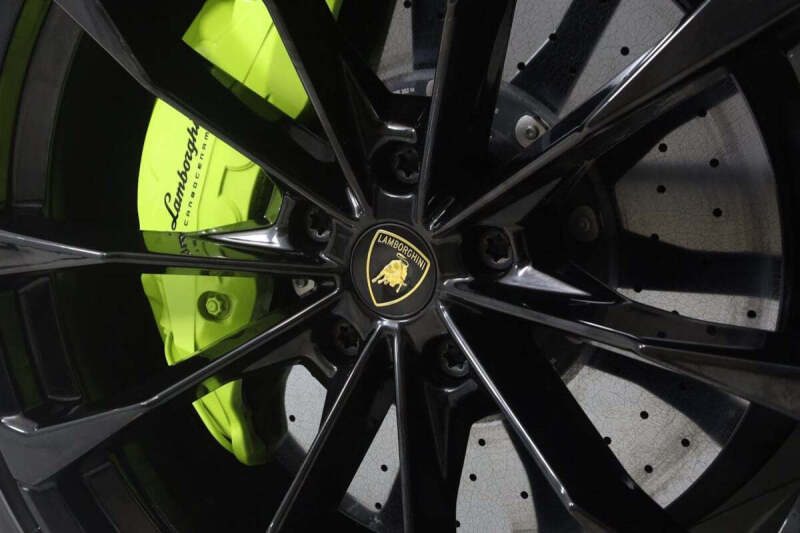 2022 Lamborghini Urus