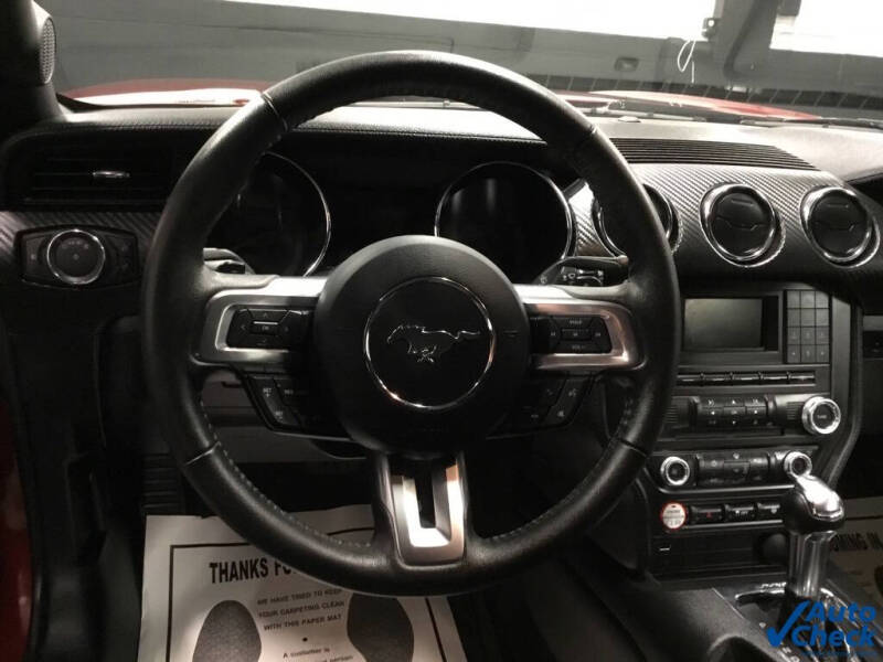 2016 Ford Mustang V6