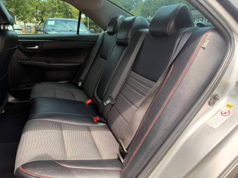 2015 Toyota Camry SE