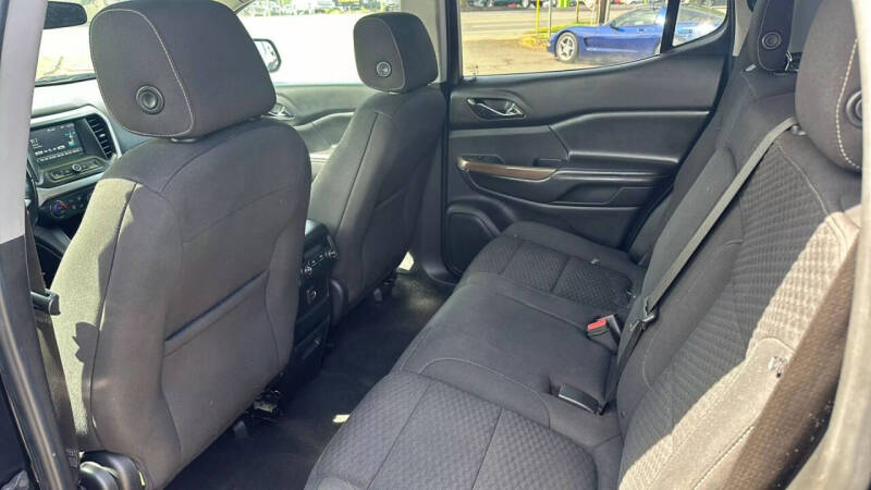 2018 GMC Acadia SLE-1