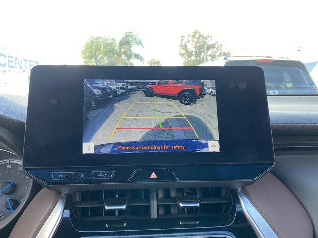 2023 Toyota Venza XLE