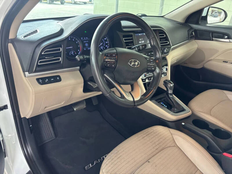 2019 Hyundai Elantra