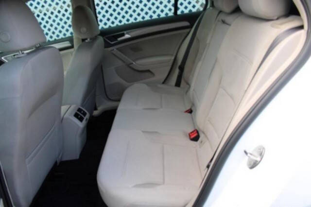 2017 Volkswagen Golf