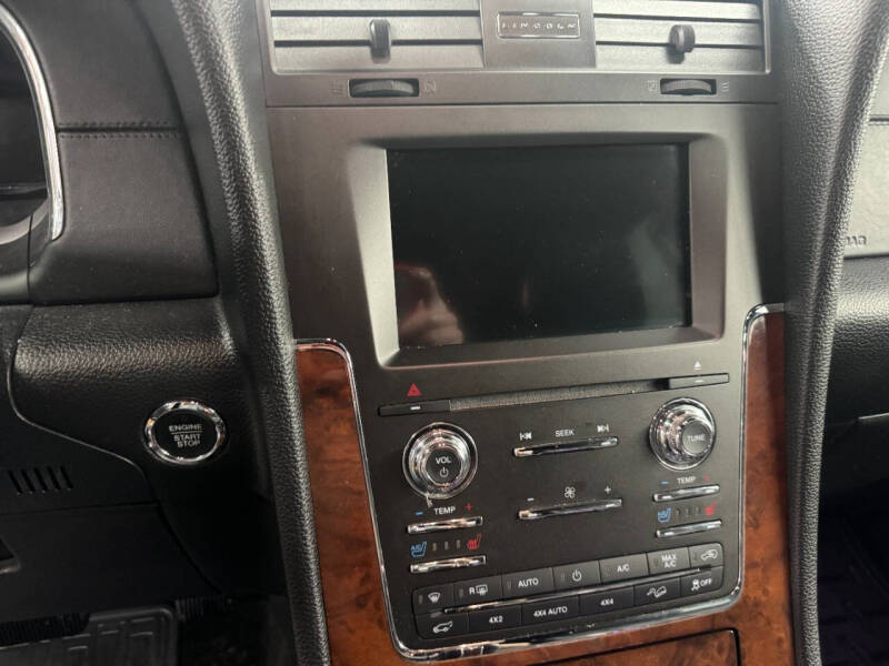 2016 Lincoln Navigator Select