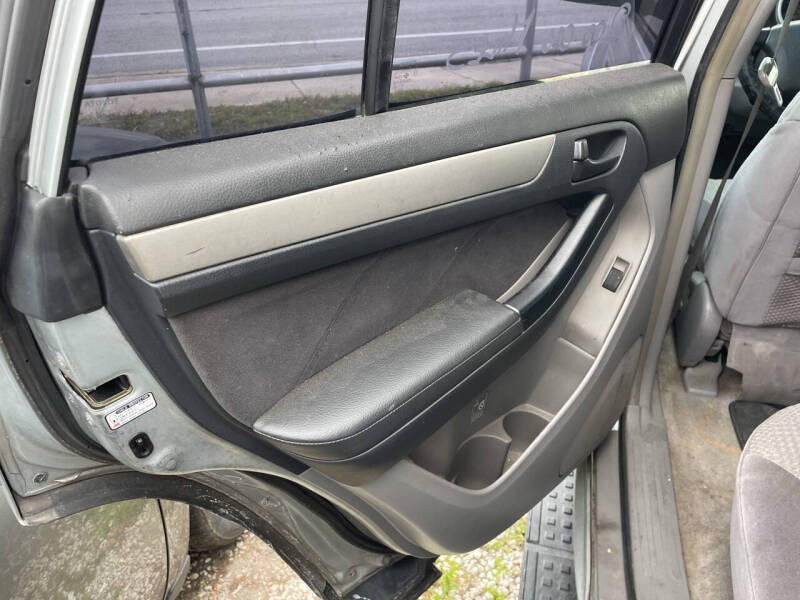 2004 Toyota 4Runner SR5