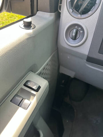 2012 Ford E-Series E-350 SD