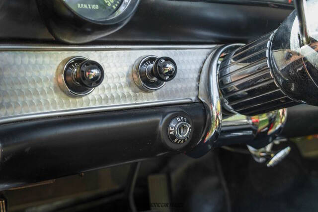 1956 Ford Thunderbird