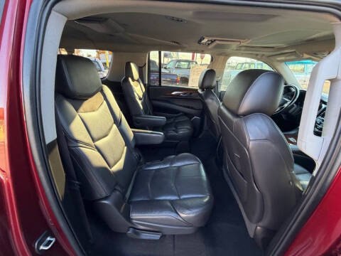 2017 Cadillac Escalade ESV Luxury