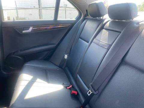 2012 Mercedes-Benz C-Class C 300 Luxury 4MATIC