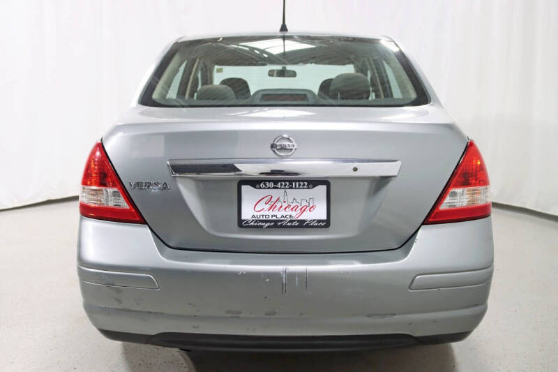 2011 Nissan Versa 1.8 S