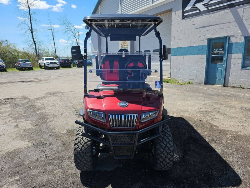 2024 Evolution Maverick 4