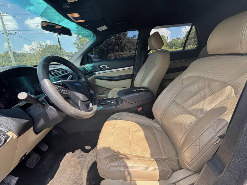 2016 Ford Explorer