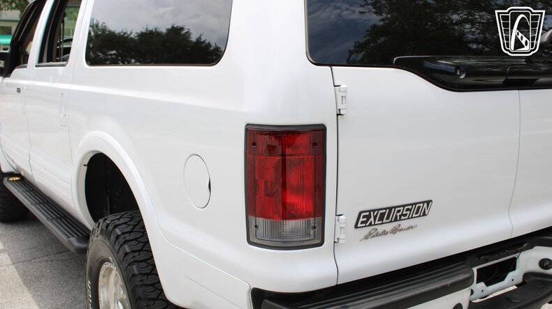 2005 Ford Excursion Eddie Bauer