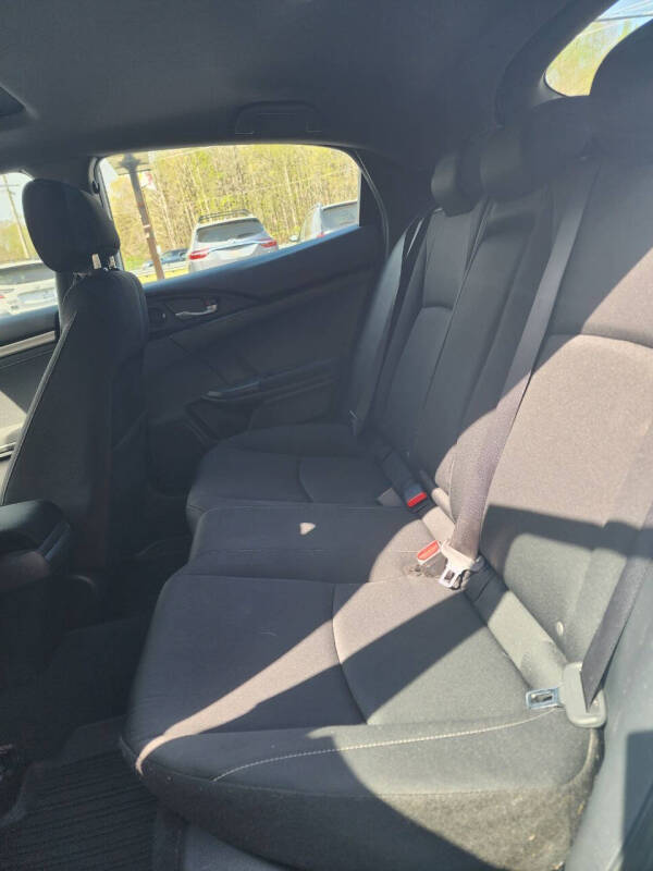 2018 Honda Civic Hatchback EX - Photo 7