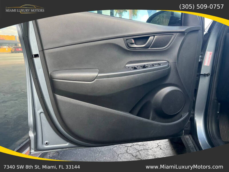 2020 Hyundai Kona SEL