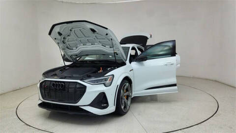 2023 Audi e-tron S Sportback quattro Prestige