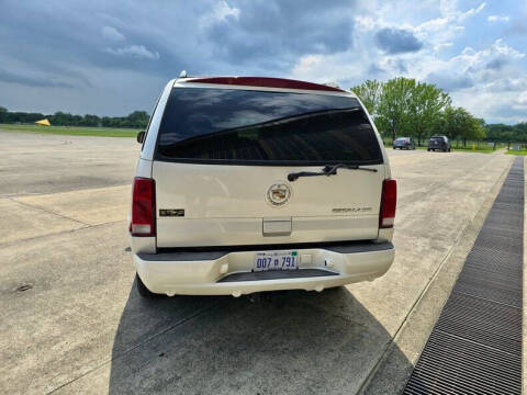 2004 Cadillac Escalade