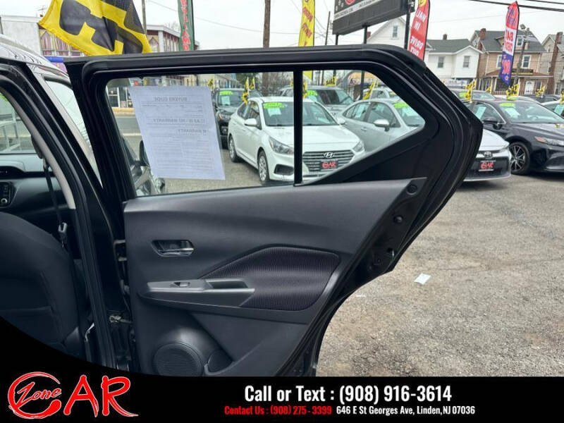 2021 Nissan Kicks SV