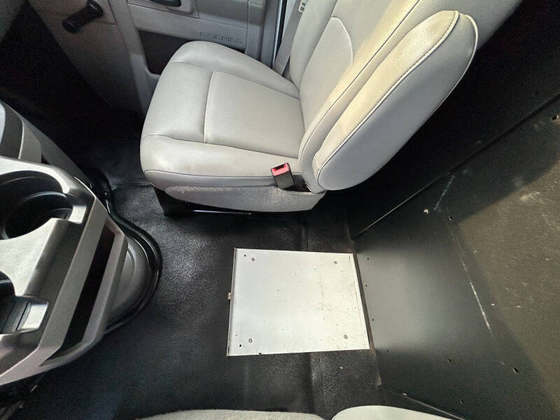 2013 Ford E-Series