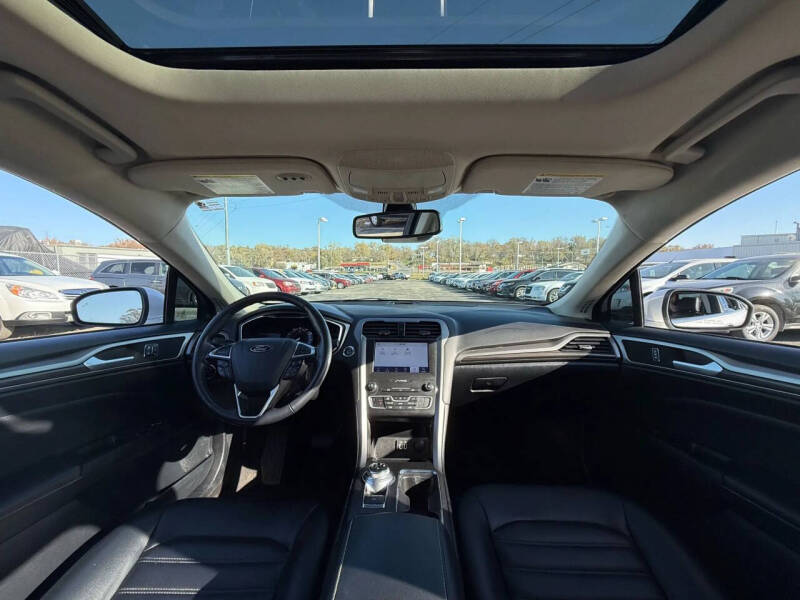 2020 Ford Fusion SEL