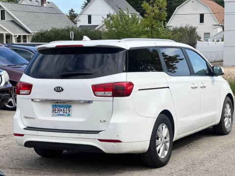 2016 Kia Sedona LX