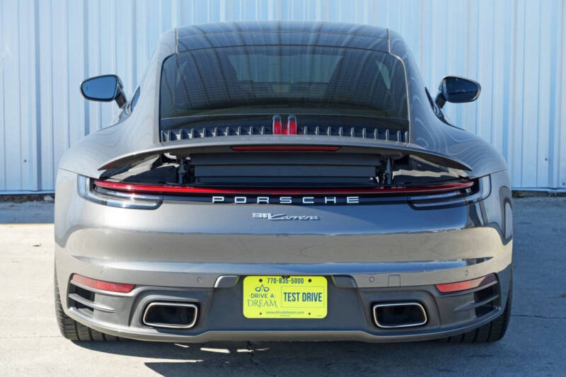 2021 Porsche 911 Carrera