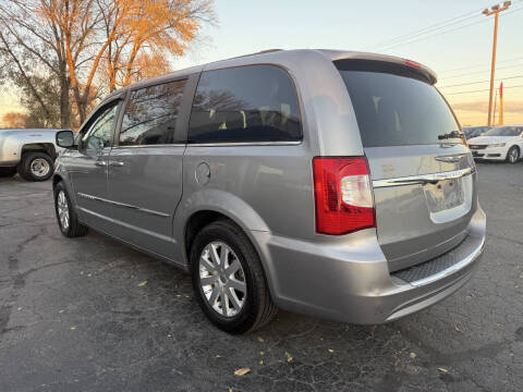 2014 Chrysler Town and Country Touring