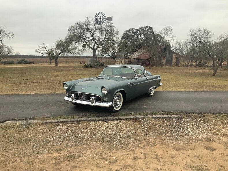 1956 Ford Thunderbird
