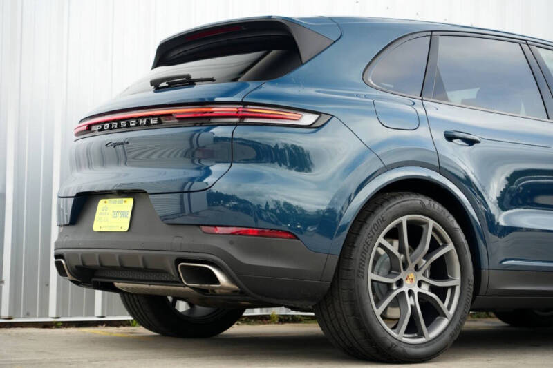 2024 Porsche Cayenne E-Hybrid
