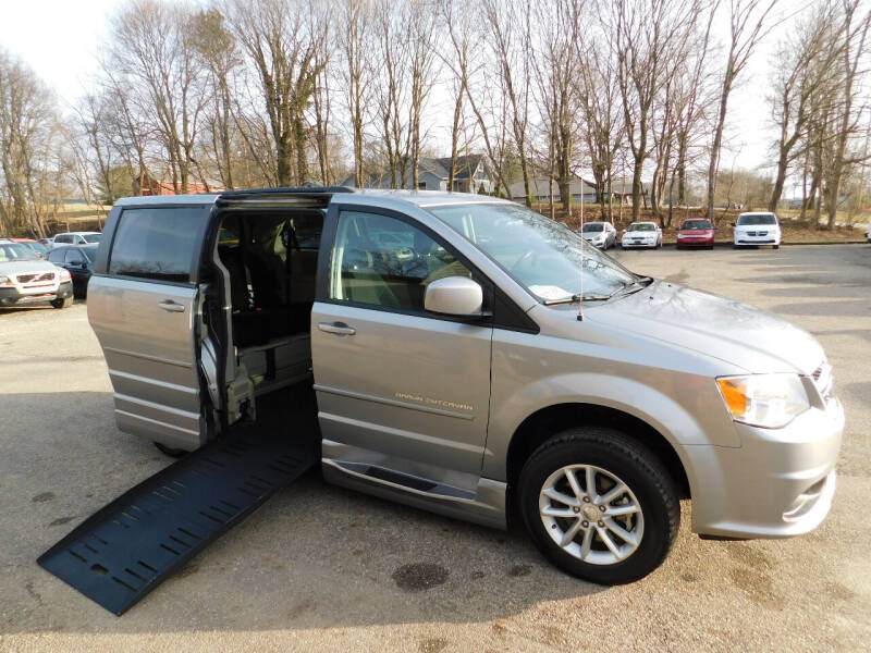 2013 Dodge Grand Caravan for sale at Macrocar Sales Inc in Uniontown OH