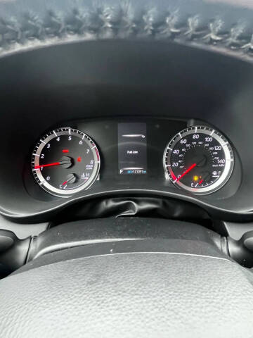 2020 Toyota Highlander LE