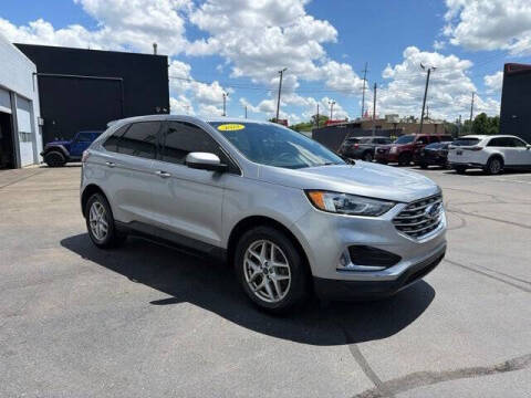 2022 Ford Edge SEL Photo