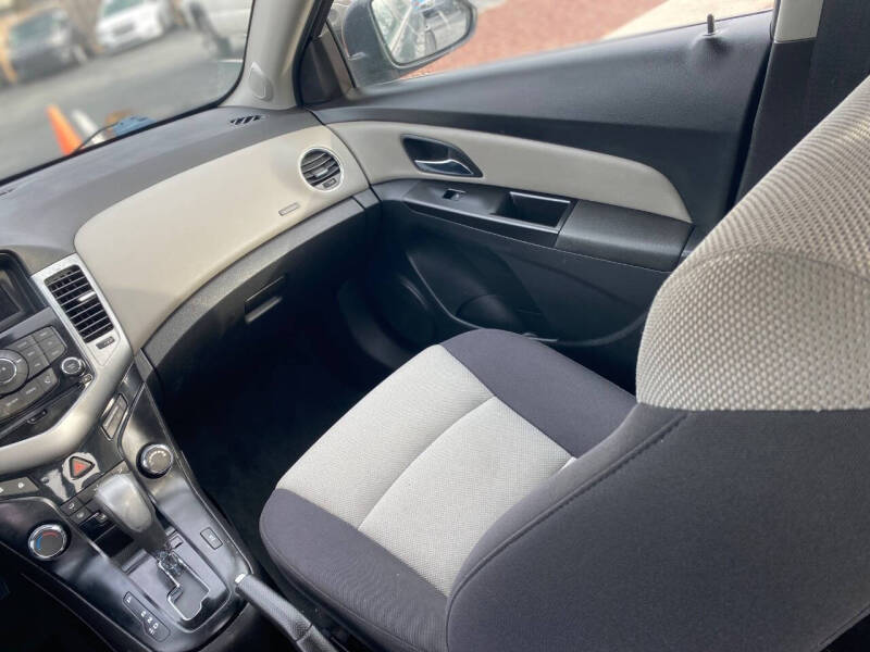 2014 Chevrolet Cruze LS Auto