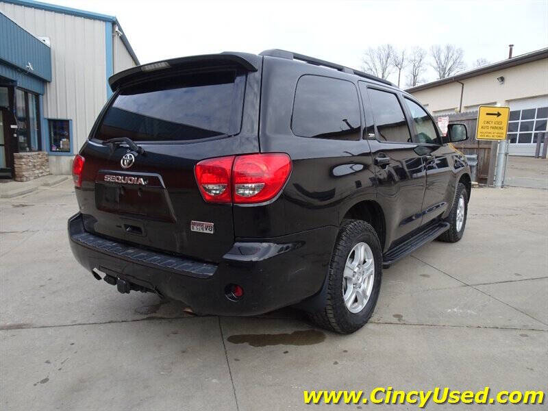 2012 Toyota Sequoia SR5
