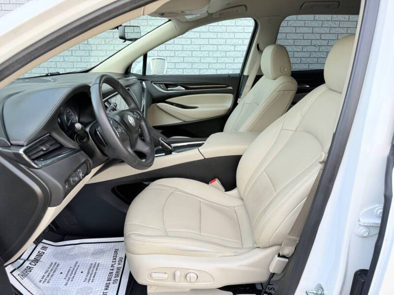 2020 Buick Enclave Essence