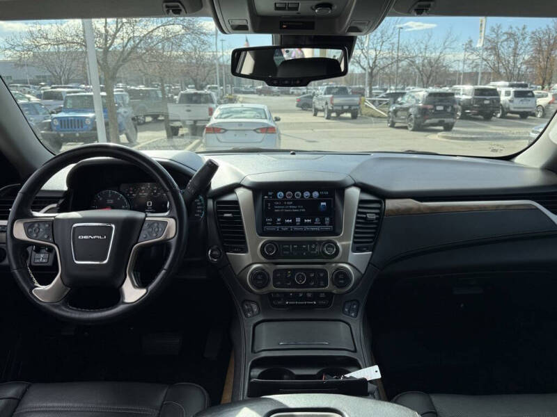 2020 GMC Yukon XL Denali