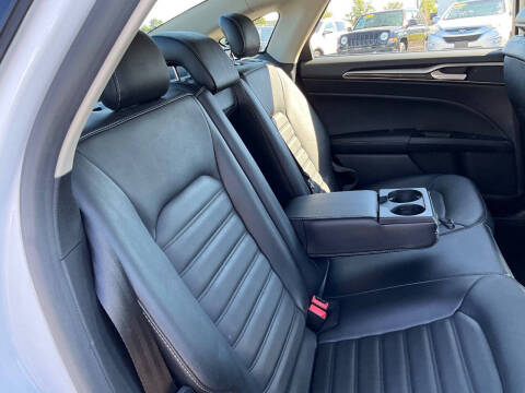 2017 Ford Fusion Hybrid SE