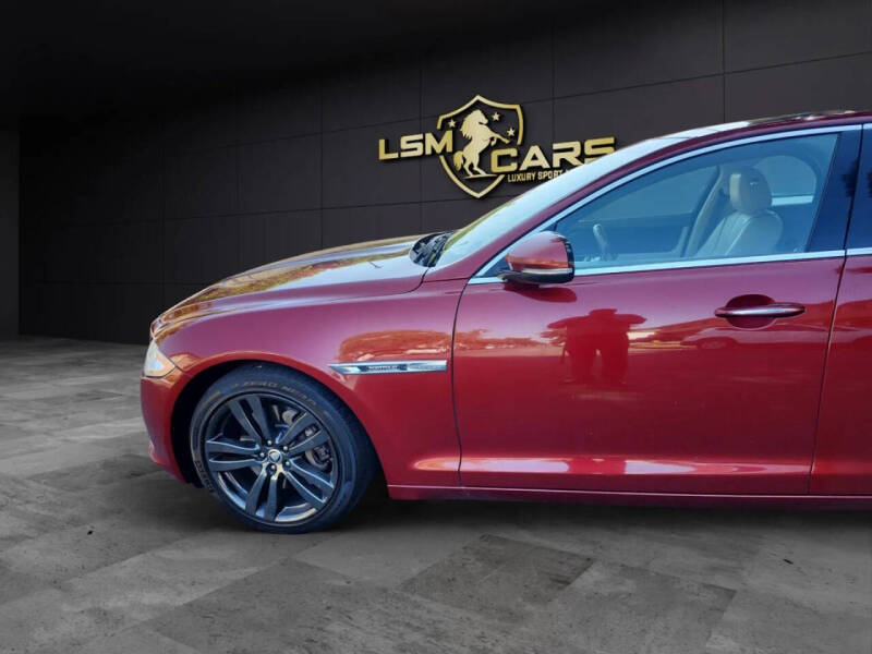 2012 Jaguar XJL Portfolio