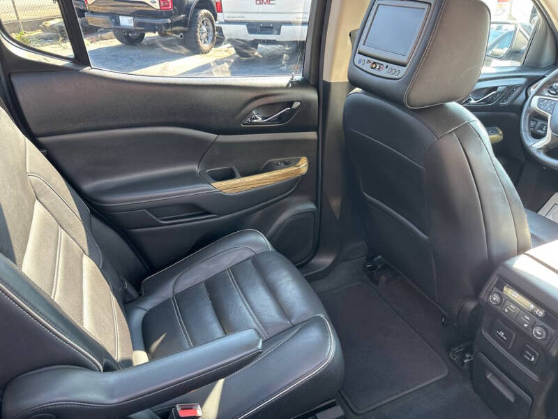 2017 GMC Acadia Denali