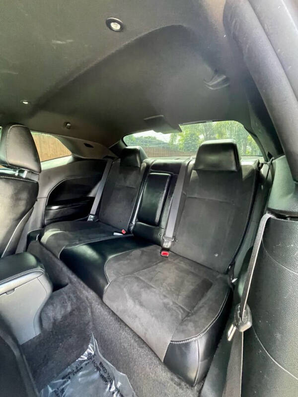 2015 Dodge Challenger R/T Plus