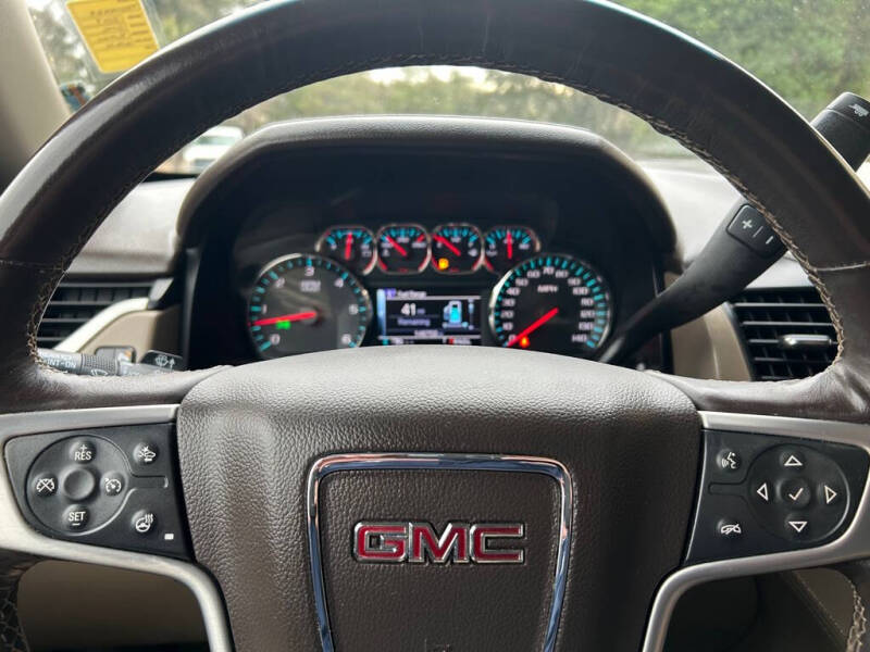 2017 GMC Yukon SLT