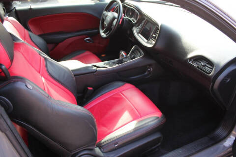 2018 Dodge Challenger SXT Plus