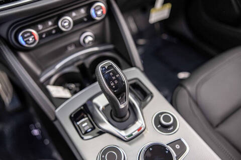 2025 Alfa Romeo Stelvio