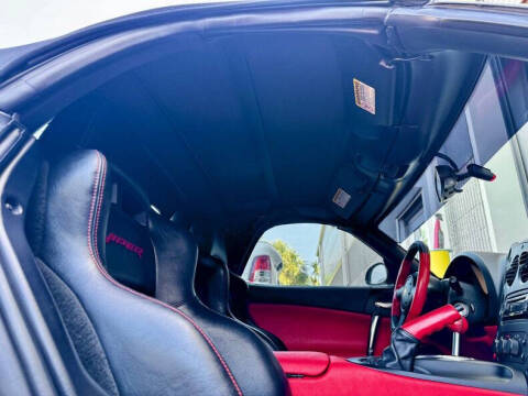 2004 Dodge Viper SRT-10