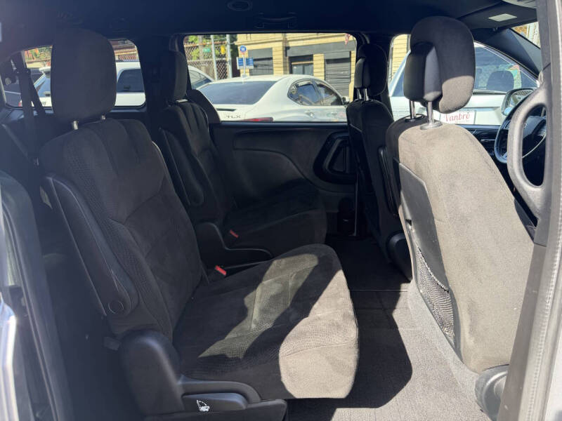 2016 Dodge Grand Caravan American Value Package
