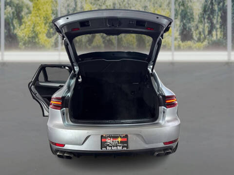 2015 Porsche Macan Turbo