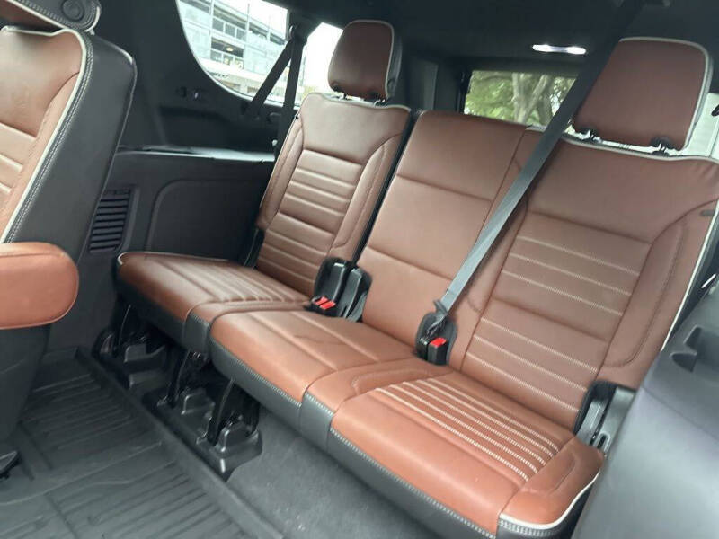 2023 GMC Yukon XL Denali Ultimate