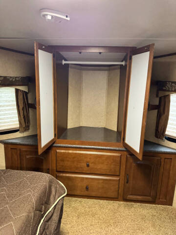2012 Forest River V-Cross