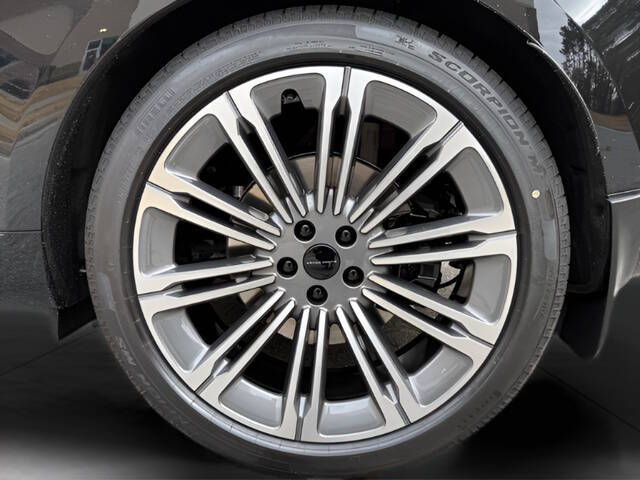 2026 Land Rover Range Rover P400 SE