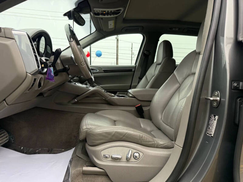 2013 Porsche Cayenne S